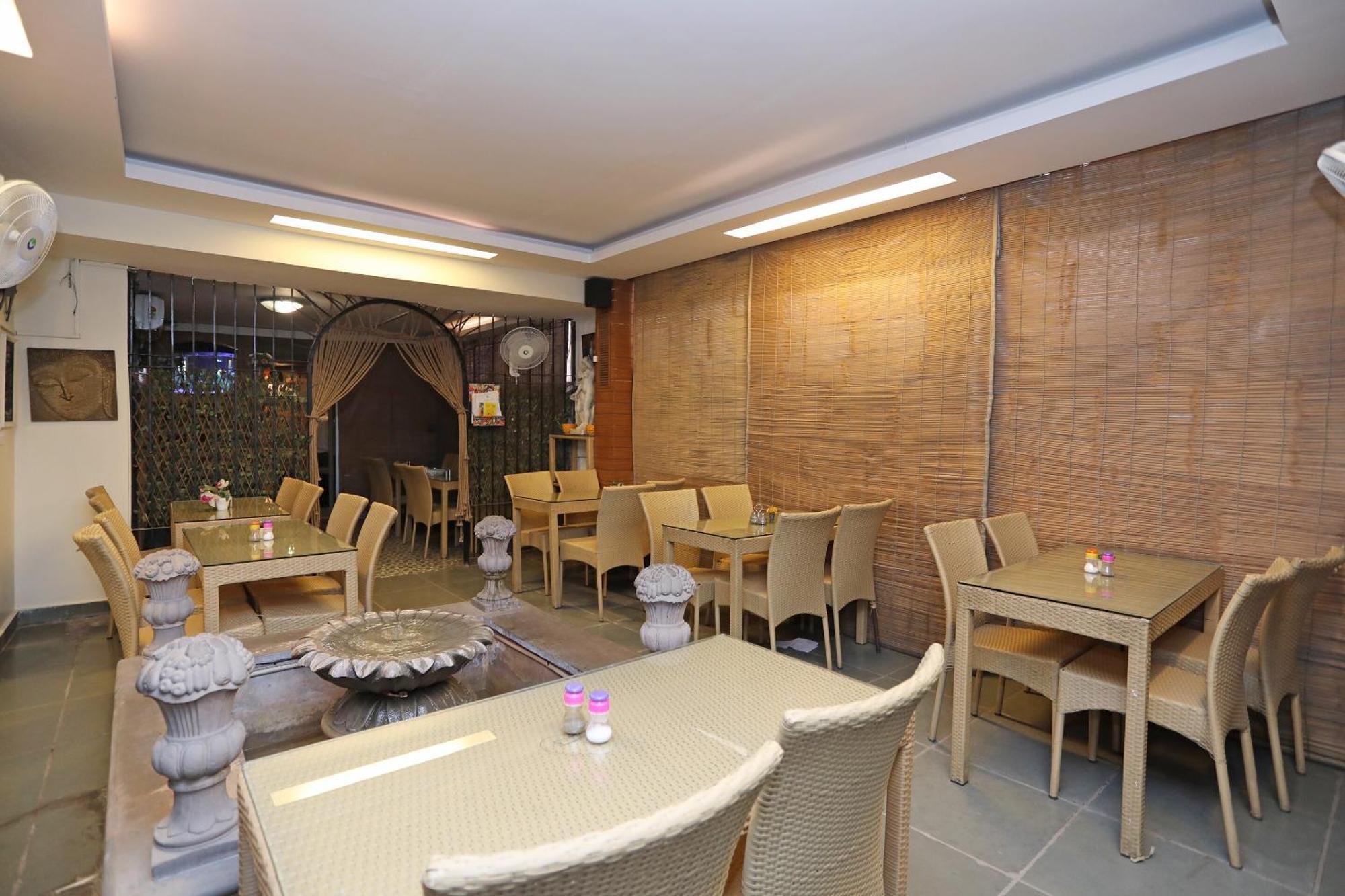 Collection O Hamilton Hotel Neu-Delhi Exterior foto